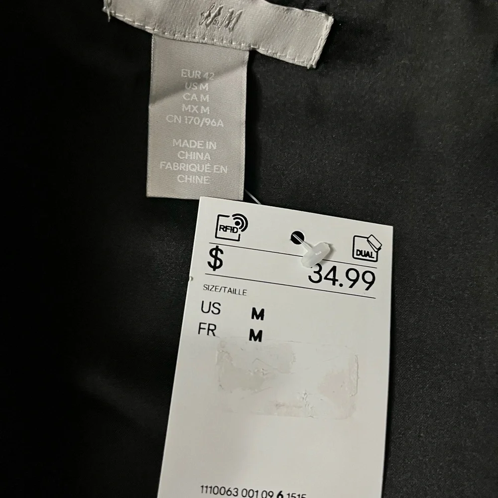 New With Tags H&M Bandeau Style Peplum Top M - Picture 4 of 9